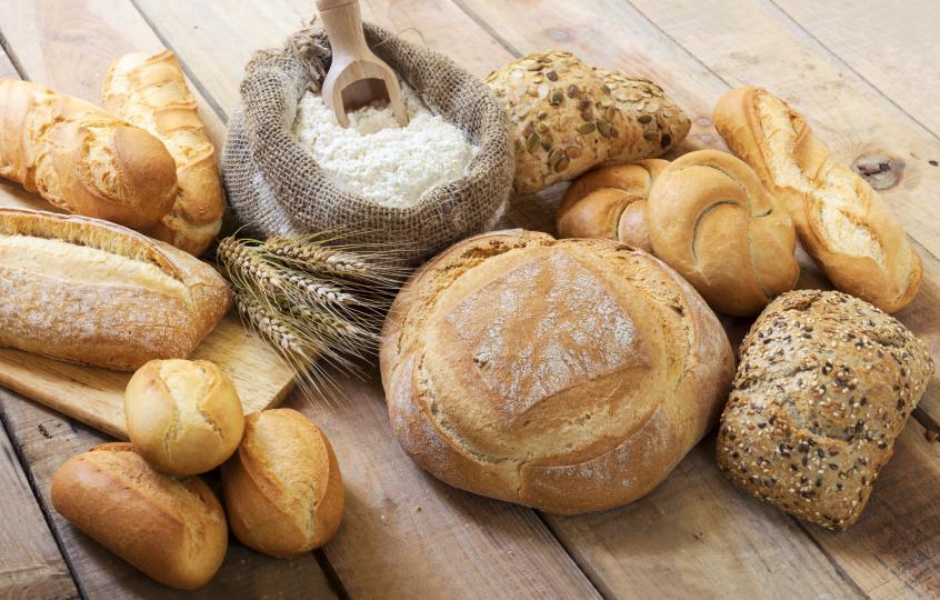 <p><strong>Внимавайте с тестените изделия</strong></p>

<p>Една от най-разпространените грешки е по време на пост да се набляга на хляб и други тестени продукти. Ако решите да го направите обаче, всъщност има риск да качите килограми, а не да свалите. Освен това ще се лишите от полезните витамини и минерали, намиращи се в растителната храна.</p>