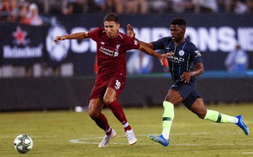 Футболист на Ливърпул с компрометиращи снимки