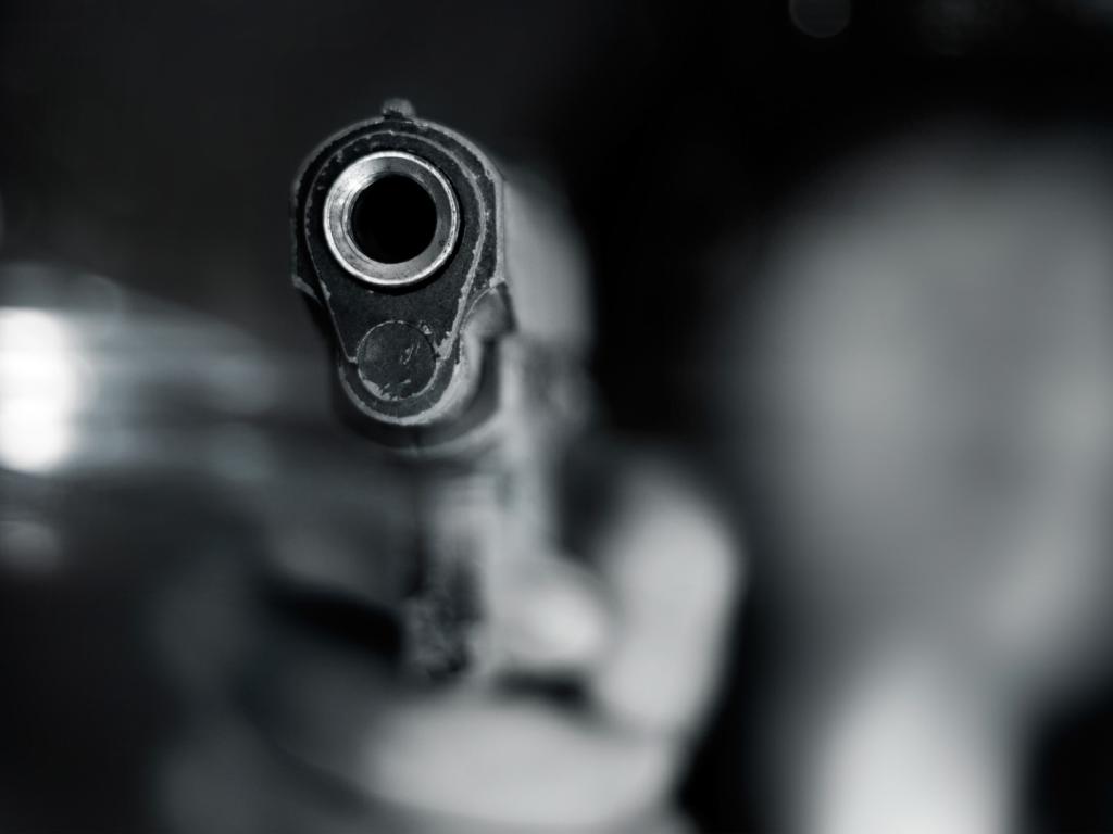 След като полицаи простреляха 19 годишен мъж в Плевен предстои