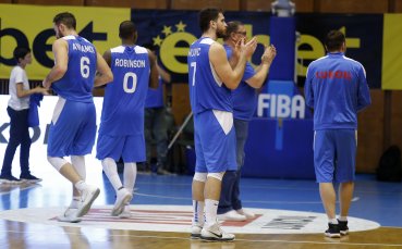 Левски Лукойл с призив към феновете: Чакаме ви в 