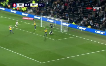 Дарби Каунти - Саутхемптън 0:1 /първо полувреме/