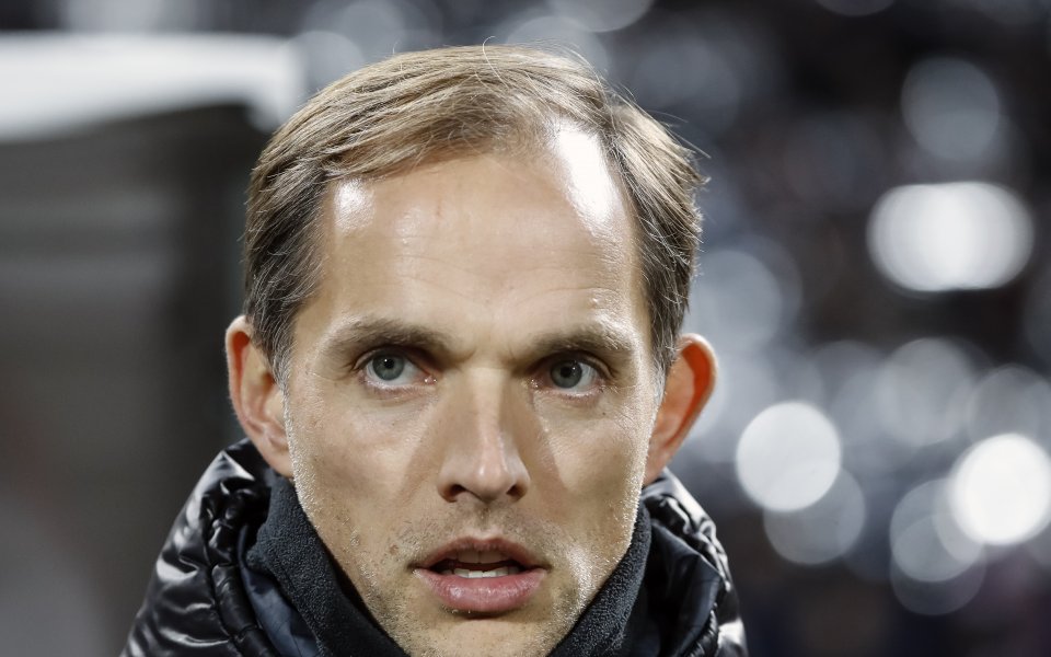 Играчите на Пари Сен Жермен са започнали да изолират треньора