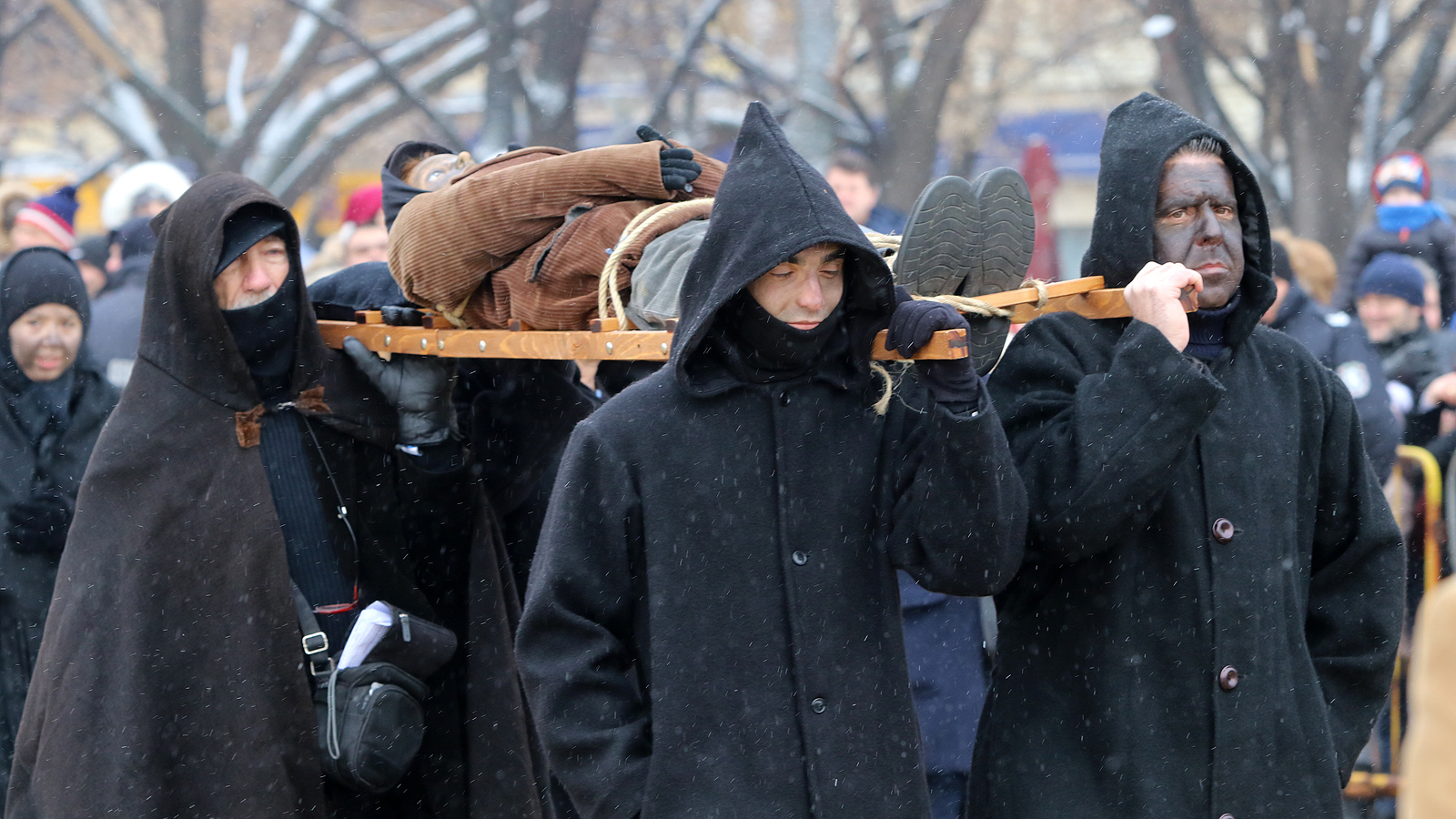 Сурва в Перник 2019