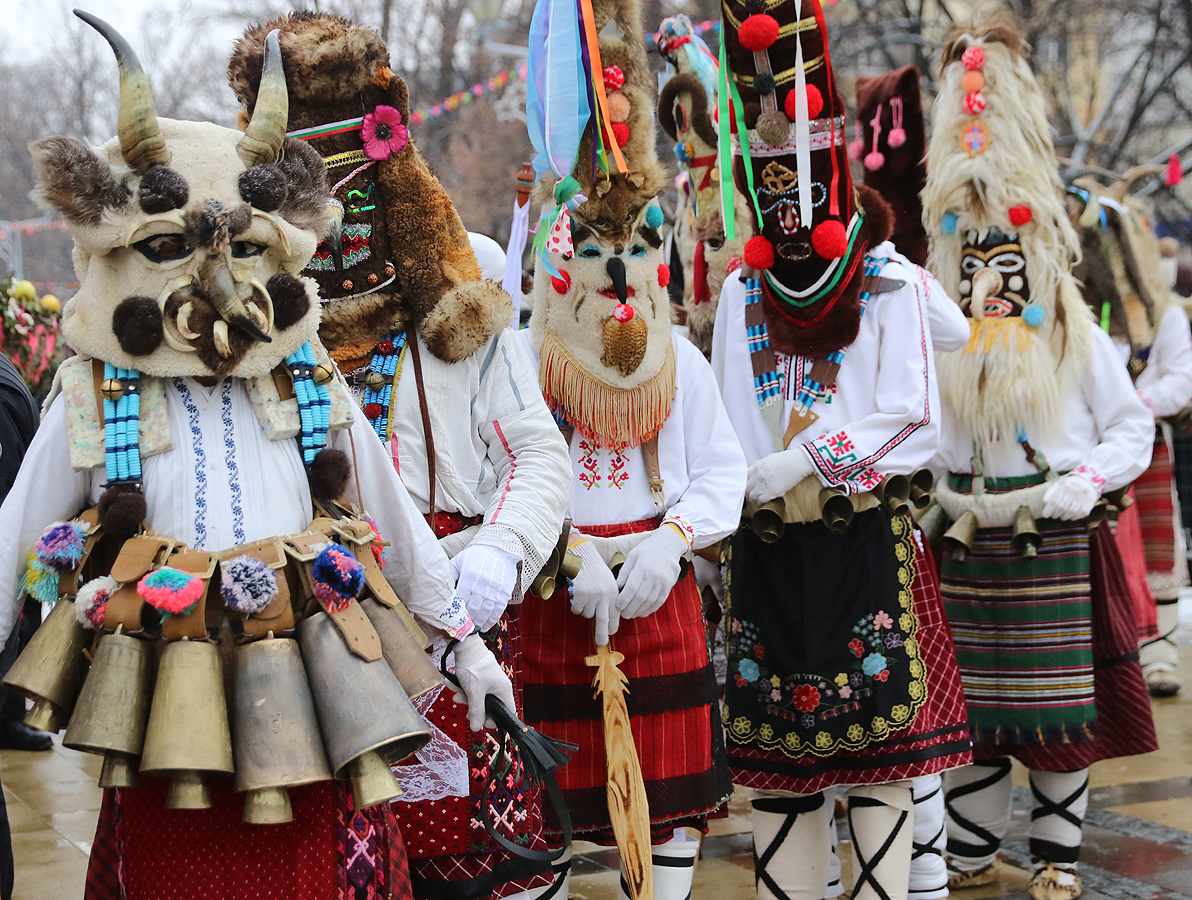 "Сурва" в Перник 2019