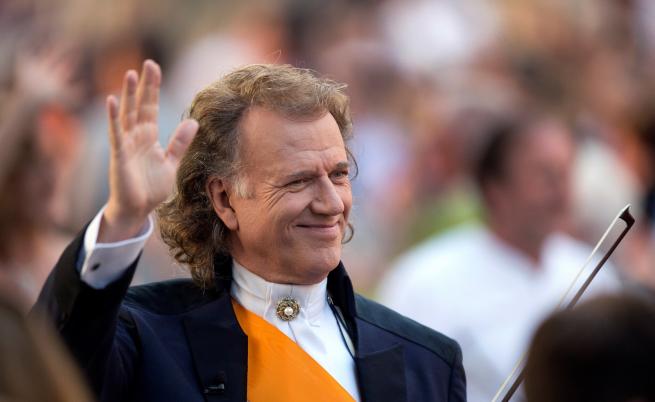  Андре Рийо с музикален привет за българите за 24 май 