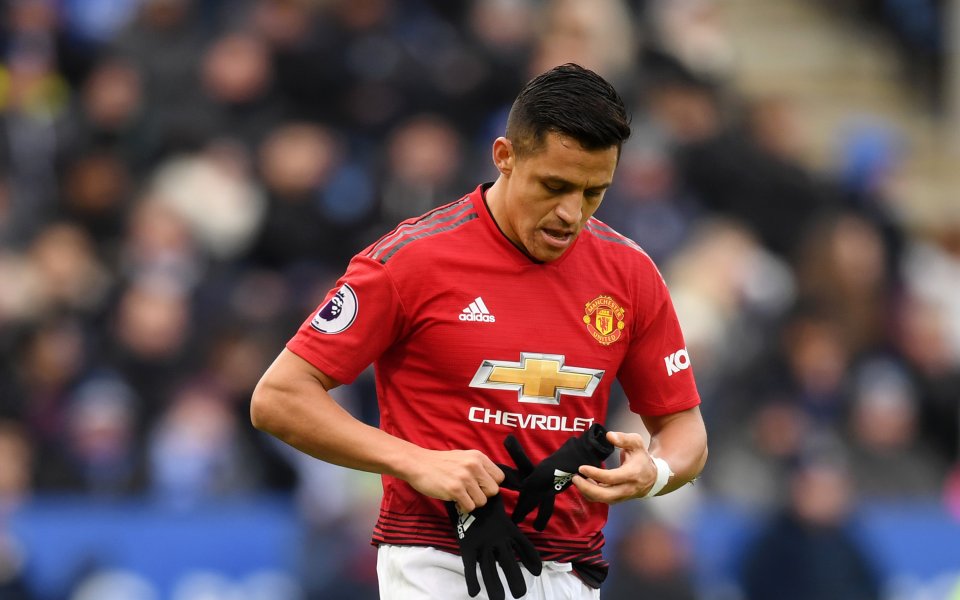 Ювентус е започнал преговори с агента на Алексис Санчес, съобщава