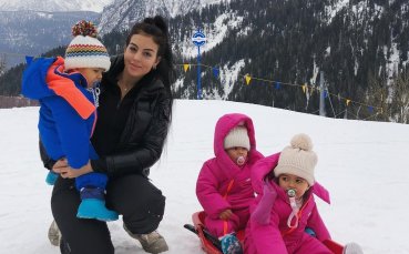 Снежни приключения за любимите същества на CR7