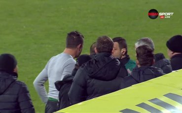 Петков с емоционален разговор с четвъртия съдия преди да влезе 