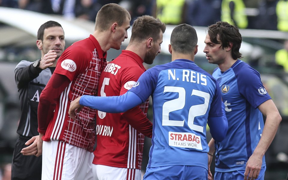 Бившият защитник на ЦСКА Николай Бодуров говори пред Блиц относно