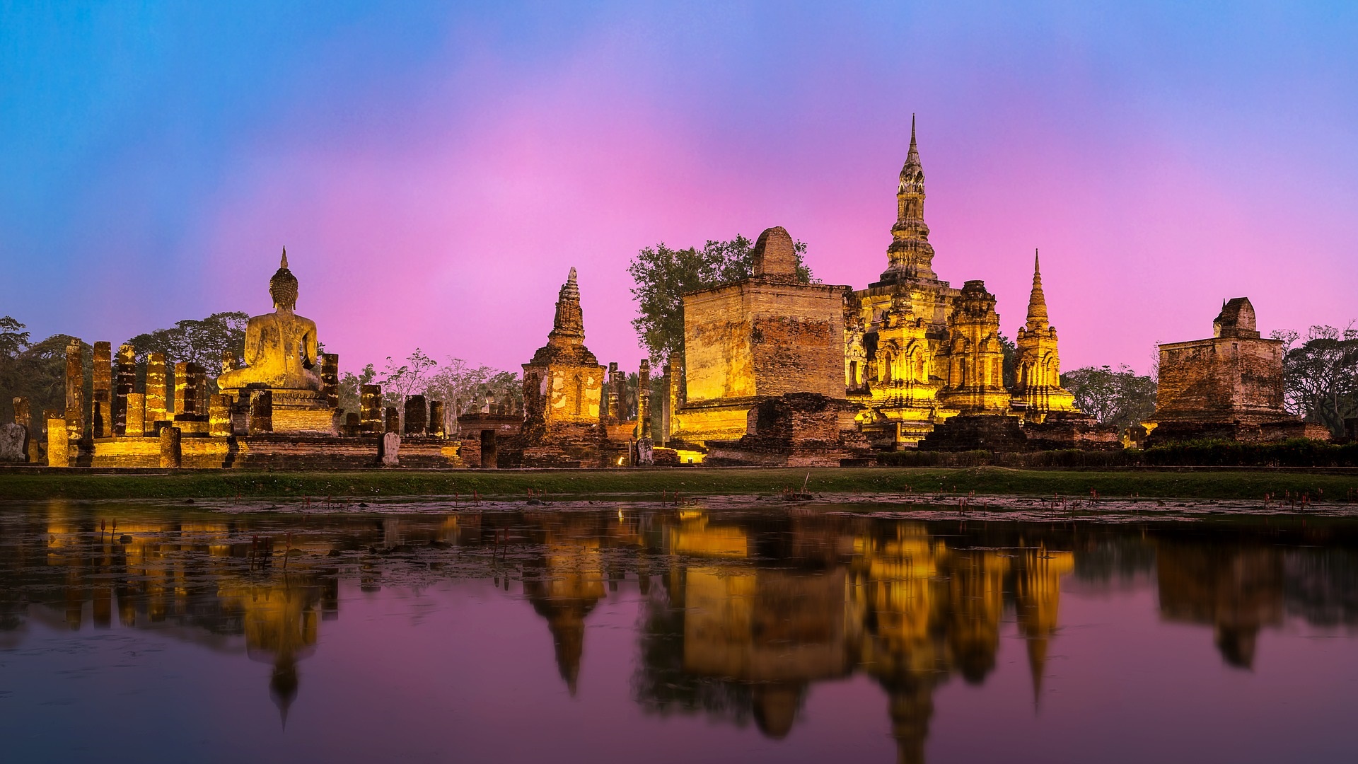 Камбоджа<br />
<br />
Разходките из Сием Реап и храмовете на Ангкор Ват безспорно са причина да посетите азиатската перла Камбоджа. Но има и други причини като например новооткрит курорт в далечна южна област на страната в националния парк Южен Кардамон.