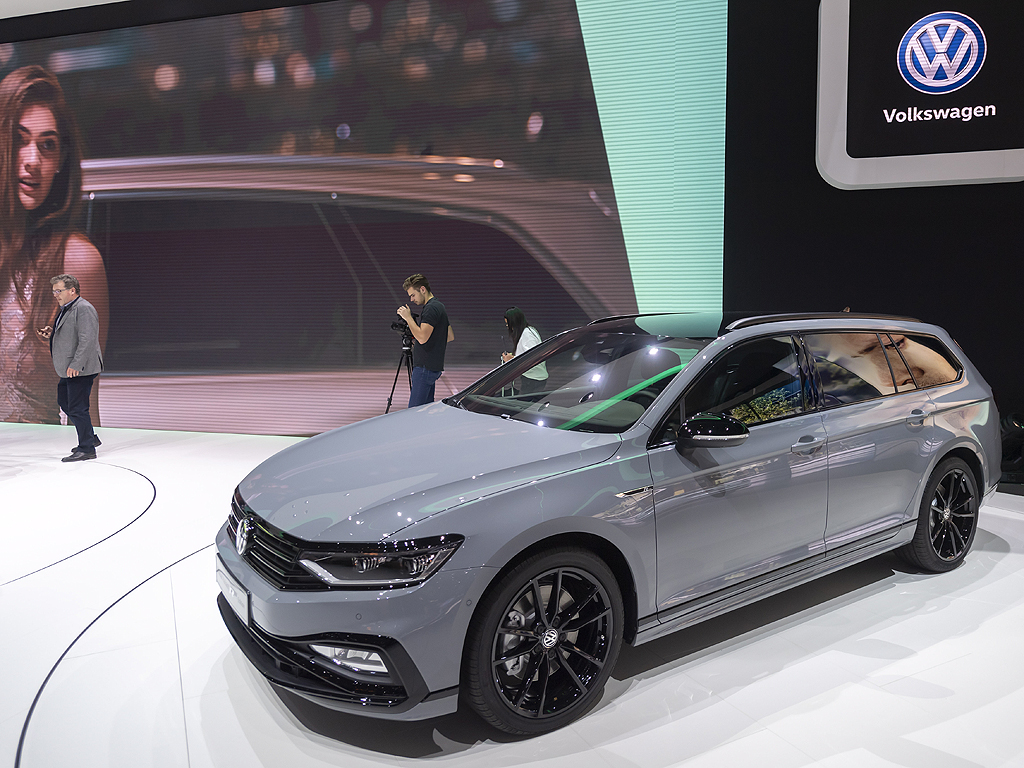 Volkswagwen Oassat Variant Rline edition