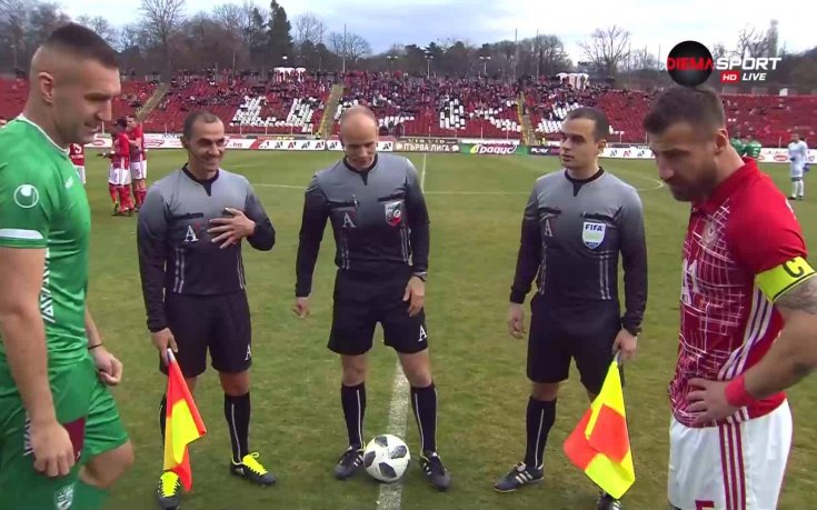 Камбуров клъвна Ботев: Жълто никога!