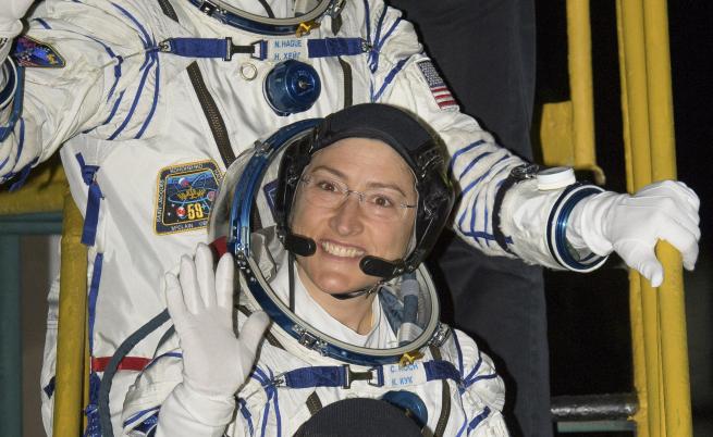  Скафандрите на НАСА провалиха първата женска разходка в космоса 