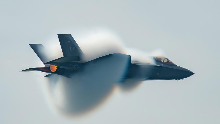 Вашингтон издирва изчезнал изтребител F-35