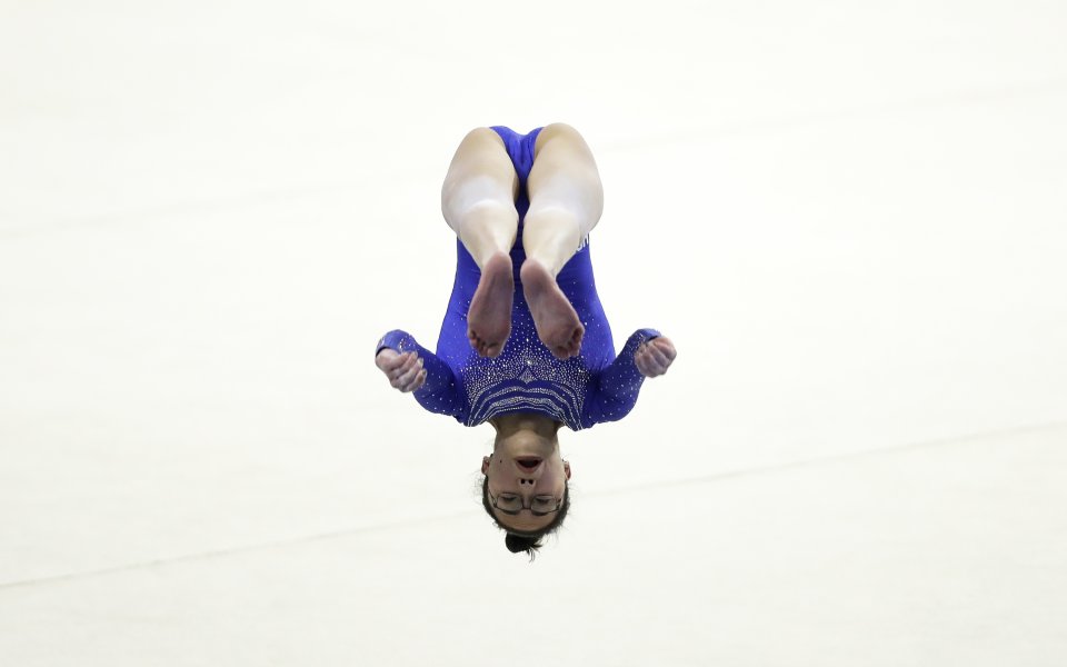 Трикратният олимипйски шампион по спортна гимнастика Кохей Учимура (Япония) е