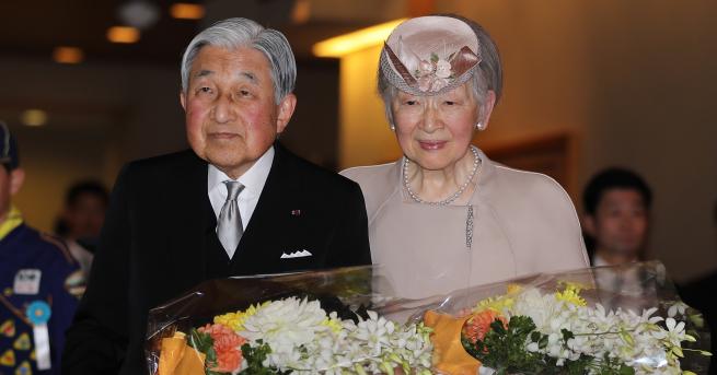 Японският император Акихито и императрица Мичико празнуват 60 ата годишнина