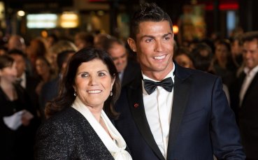 Майката на футболната легенда Кристиано Роналдо Долорес Авейро публикува