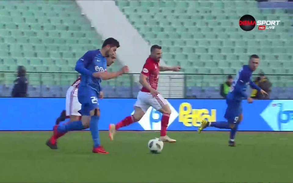 Левски пропусна страхотна възможност да поведе в резултата срещу ЦСКА