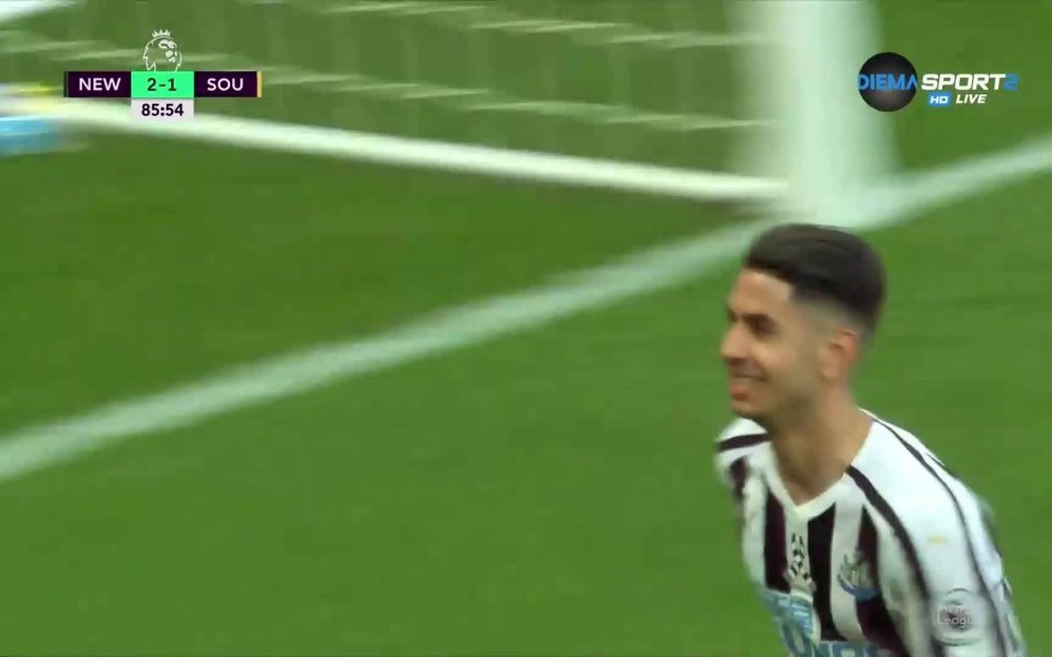 Испанецът Айосе Перес оформи хеттрик срещу Саутхемптън, вкарвайки за 3:1