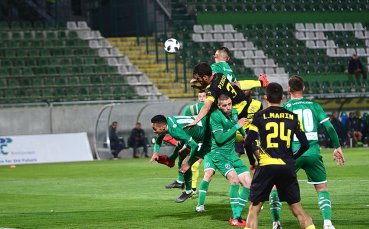 Лудогорец води на Ботев Пловдив с 3 0 във втория ключов сблъсък
