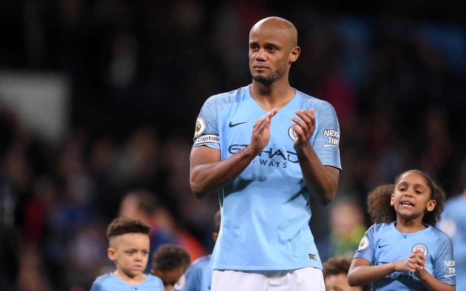 Венсан Компани спаси надеждите за титла на Манчестър Сити с