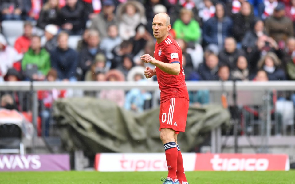 Ариен Робен е провел първи разговори за преминаване в португалския