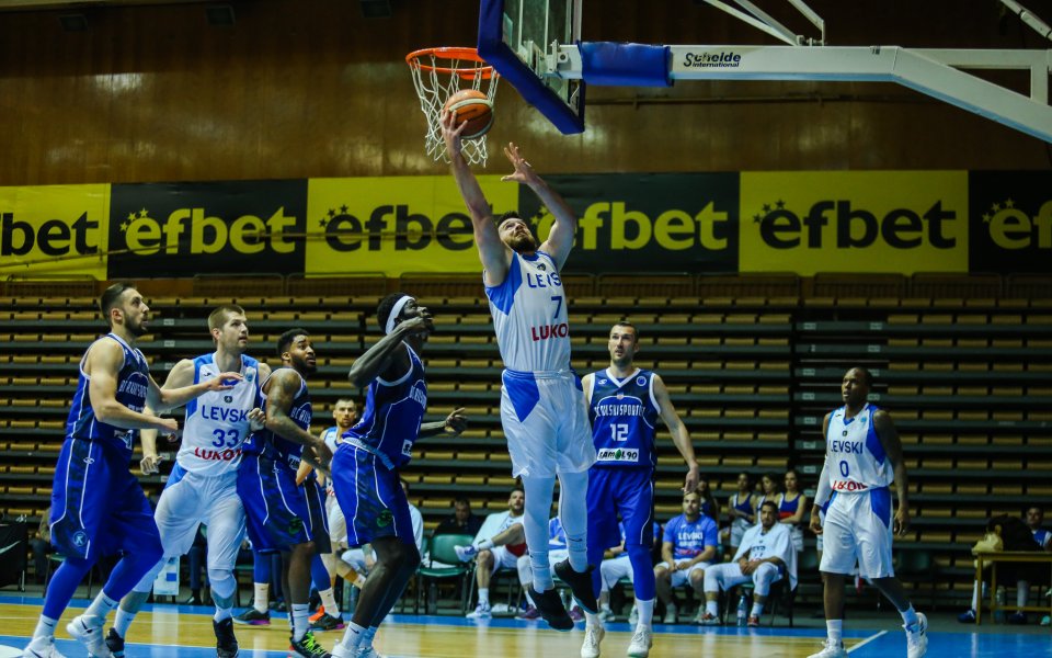 Шампионът Левски Лукойл постигна втора домакинска победа срещу тима на