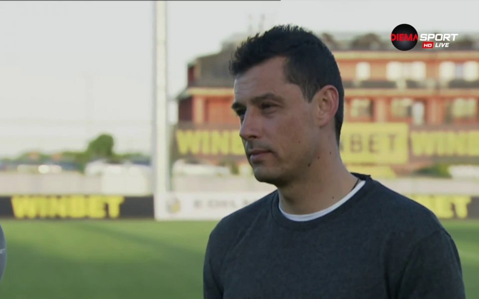 Старши треньорът на Берое - Александър Томаш, говори пред екипа