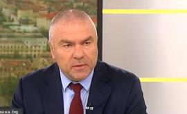  Марешки: Минималната работна заплата би трябвало да е 1200-1500 лева Порокът му е, че бил добър 