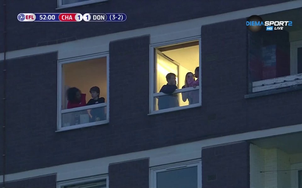 Не само в България феновете имат възможност да гледат мачове