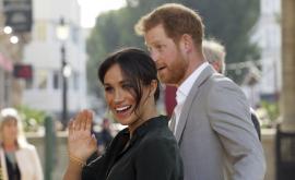  <p>Меган и Хари разгласиха <strong>невиждани снимки</strong></p> 