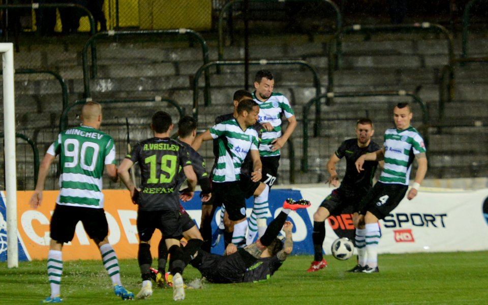 Отборът на Черно море ще бъде без част от основните