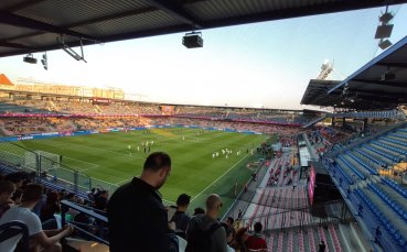 България излиза на стадион Дженерали Арена в Прага за третата