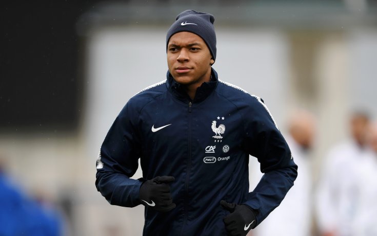 Мбапе унищожи профил в Twitter с коментар