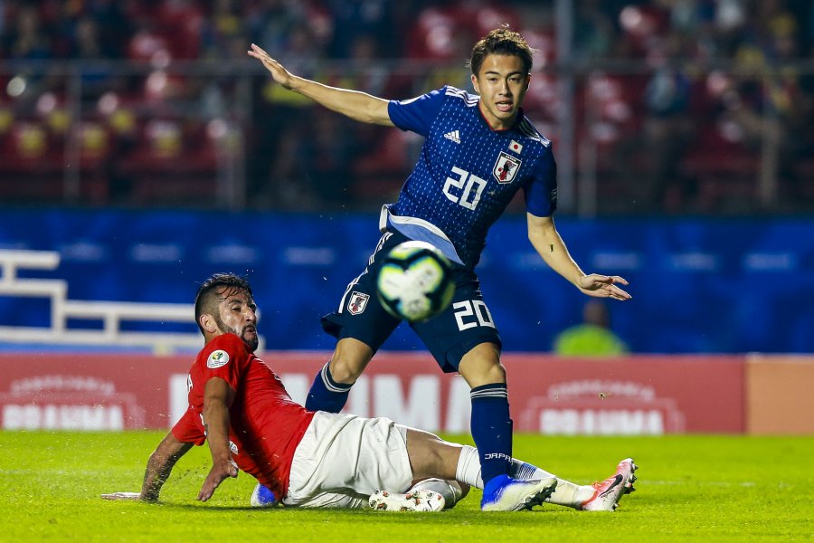 Чили срещу Япония1