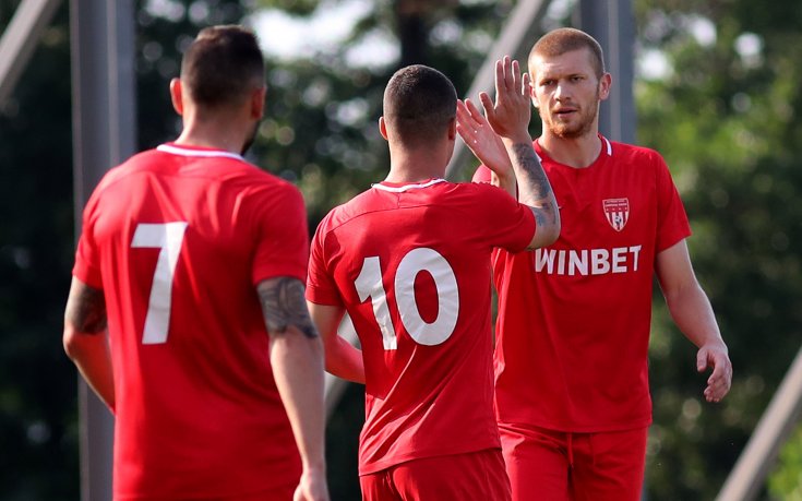 Нулите грееха здраво между Царско село и Хебър
