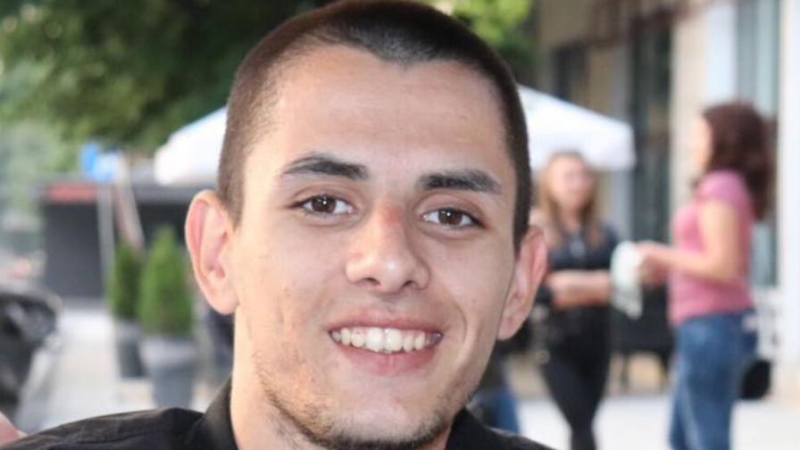  Да помогнем: 20-годишно момче се нуждае от 23 200 евро за лекуване 