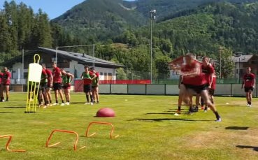 Футболистите на ЦСКА продължават сериозната си подготовка за новия сезон по