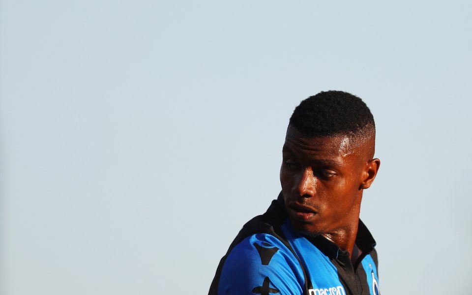 Астън Вила привлече нападателя Уесли Мораес от Брюж, потвърдиха от