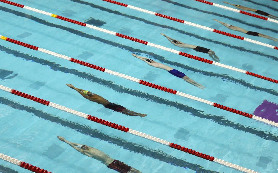 Шестима полски плувци бяха върнати у дома заради грешка