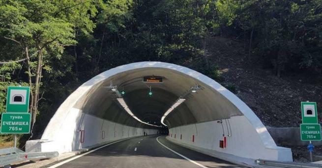 България МВР затваря едната тръба на тунел Ечемишка Ограничението ще