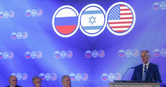 Свят Израел и САЩ преговарят с Русия срещу Иран Руснаците
