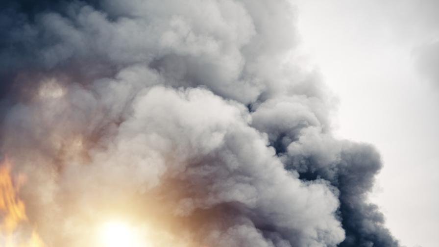  Мощен гърмеж в китайски газов цех 