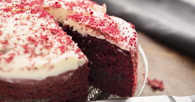 Любопитно Червено кадифе“ и още 2 рецепти за торта Специално
