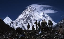  <p>Втори <strong>българин изкачи втория най-голям връх</strong> в света</p> 