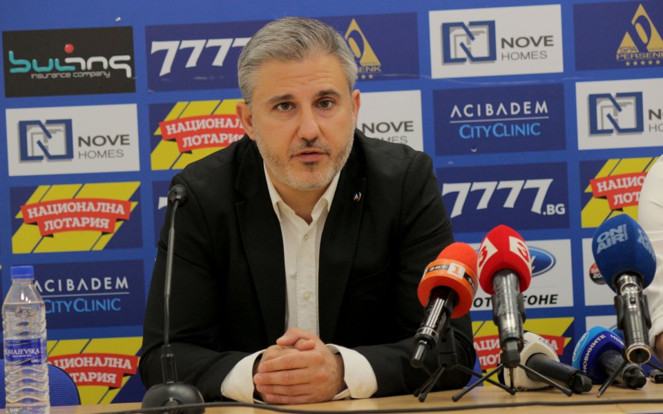 Изпълнителният дирек&shy;тор на Левски Павел Колев се е съгласил да