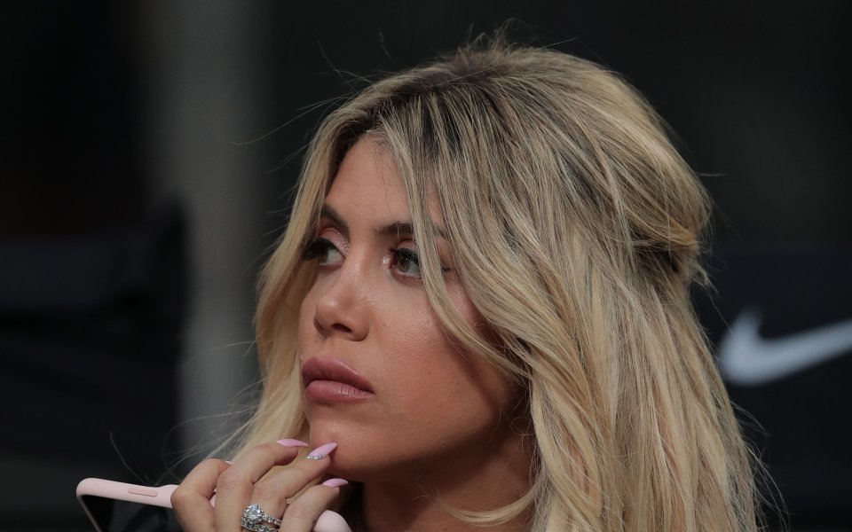 Половинката на звездата на ПСЖ - Уанда Нара не спира