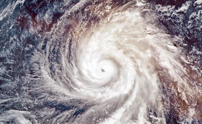 Мощната тропическа буря в Япония взе жертва