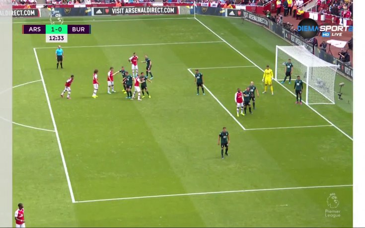 Лаказет поведе Арсенал към успех над Бърнли