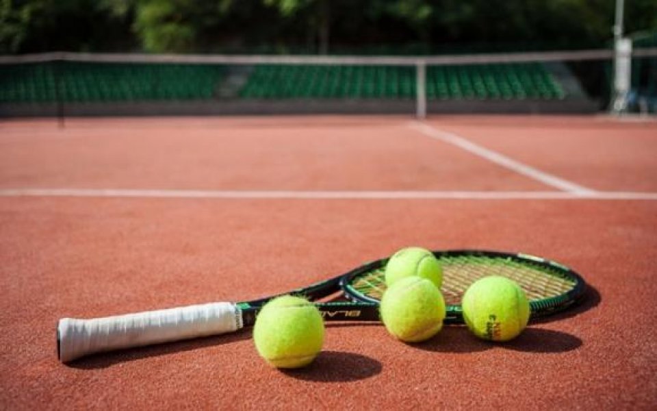 Тенисист наказан за 8 г. заради черно тото
